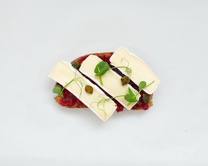 Chlebík Brusnica -Camembert 
