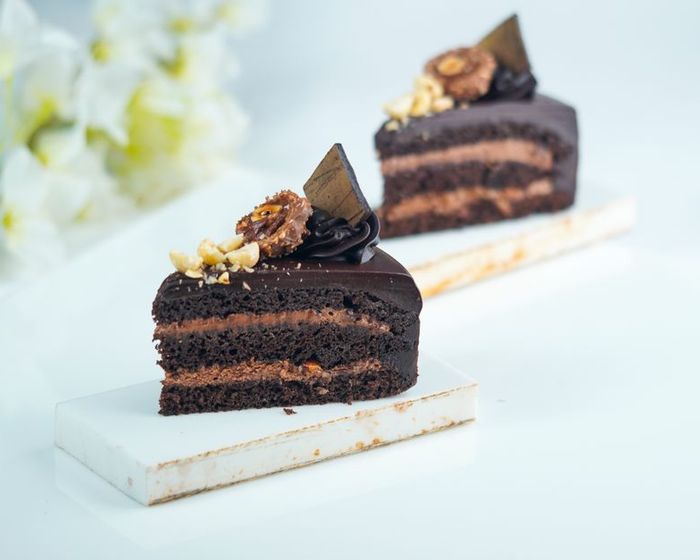 Chocolate drip cake