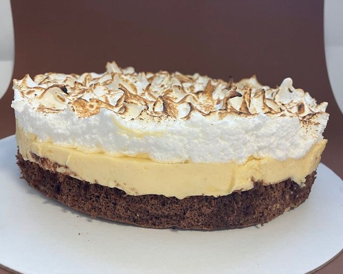 American Custard Cake