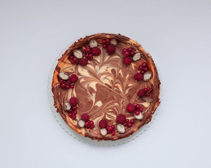 Marbled Chocolate and Vanilla Cheesecake