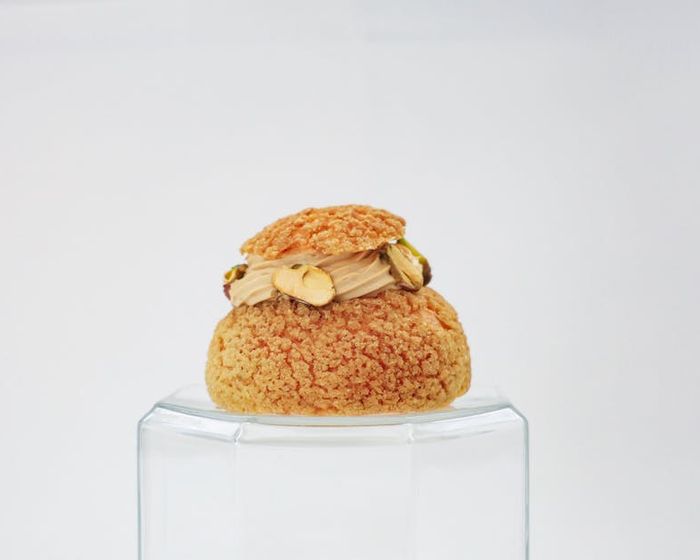 Pistachio and Raspberry Choux