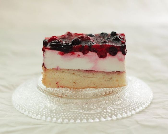 Yogurt Slices with Forest Berries