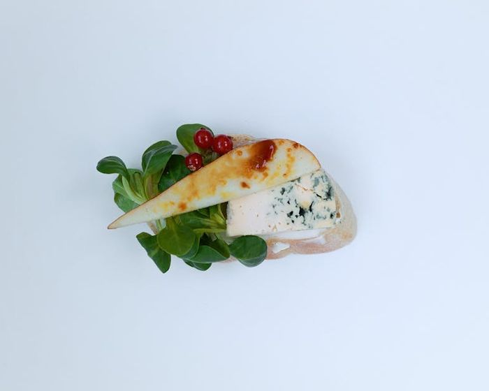 Gorgonzola and Grilled Pear Canapé