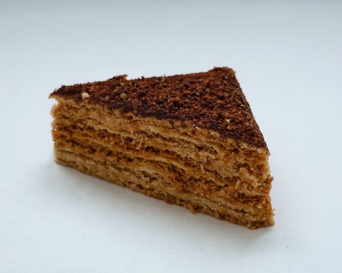 Marlenka Honey Cake