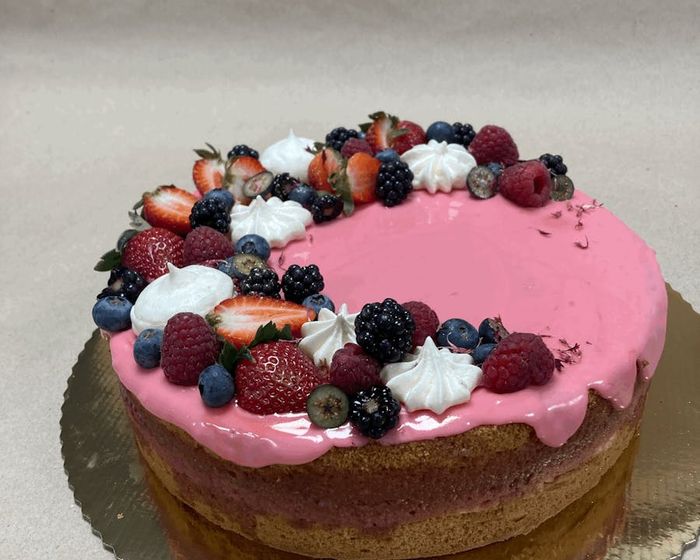 Punch Cake with Fruit